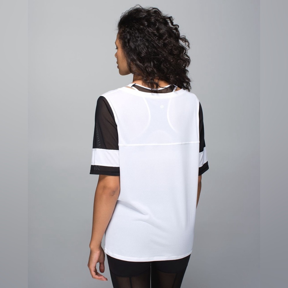 Lululemon athletica Sport Tee White Black size 12 - Picture 5 of 9